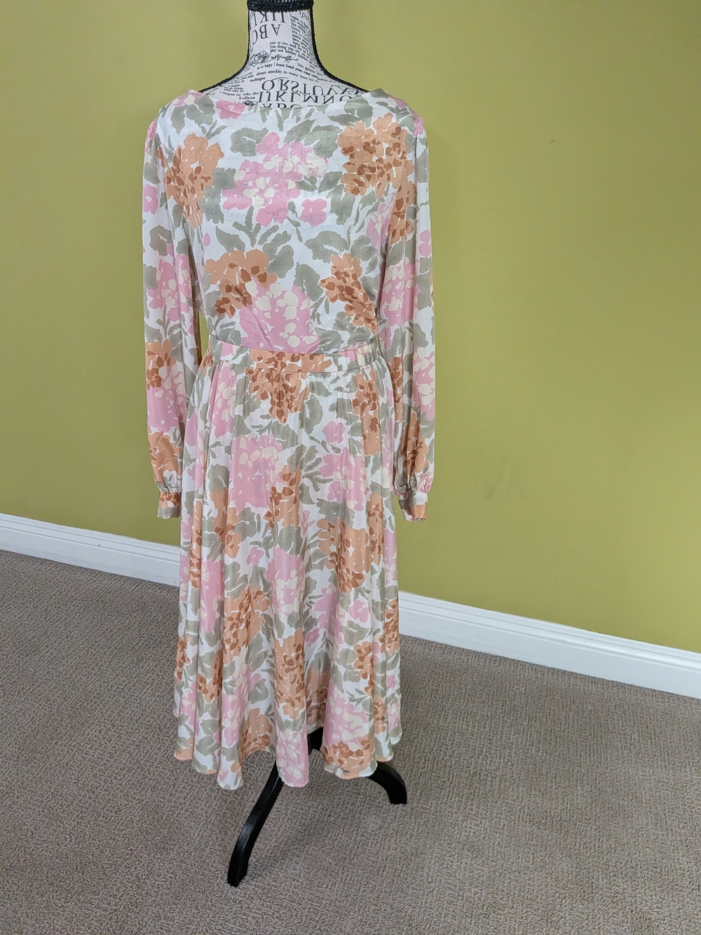 Floral Long Sleeve Midi Skirt And Top Set in Pink & Tan